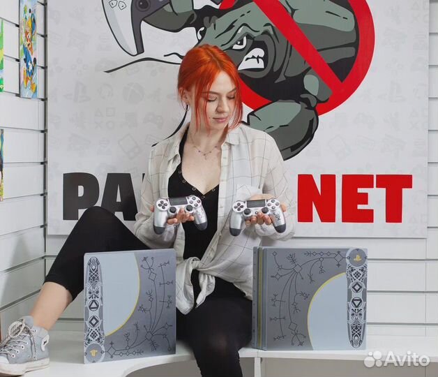 Кастомная Sony PS4 
