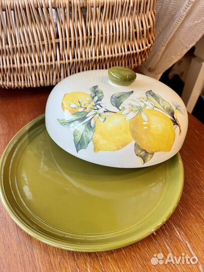 Декоративная тарелка ручной росписи