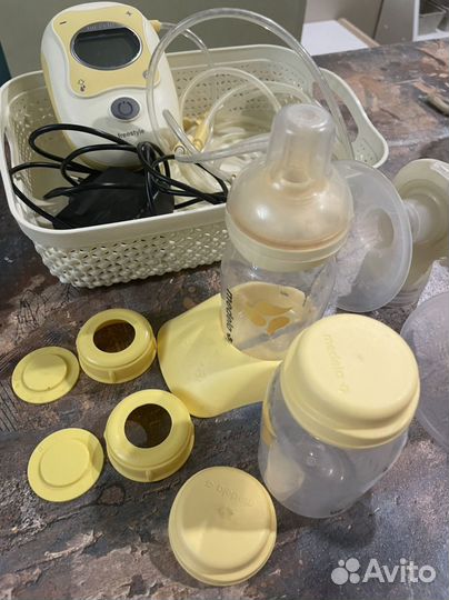 Молокоотсос электрический Medela freestyle