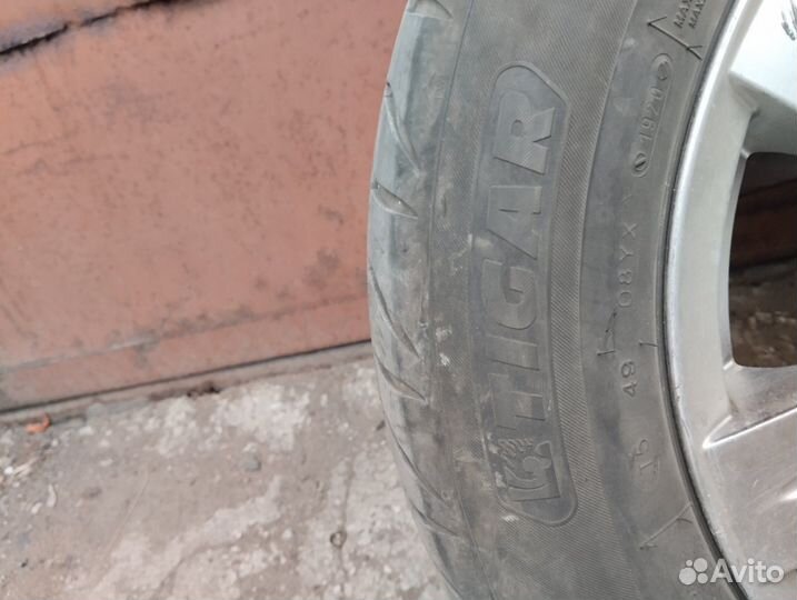 Tigar High Performance 215/60 R16 99