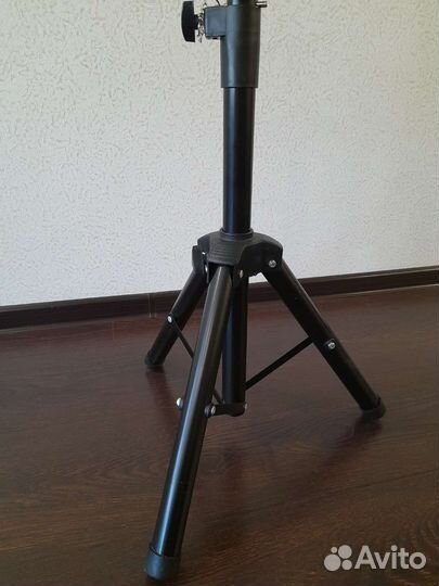 Стойка штатив под акустику