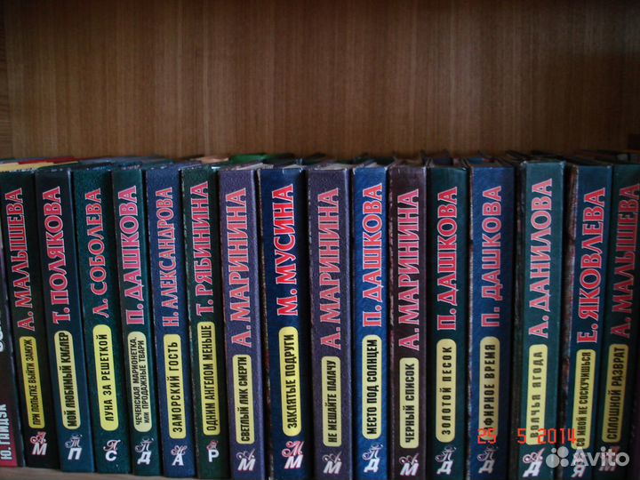 Продам книги