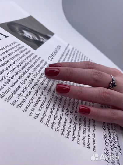 Маникюр педикюр