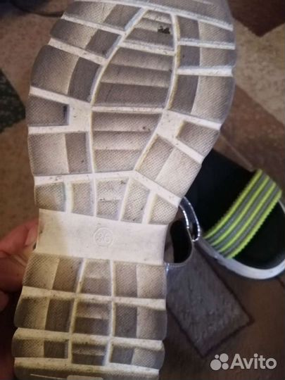 Сандалии для девочки