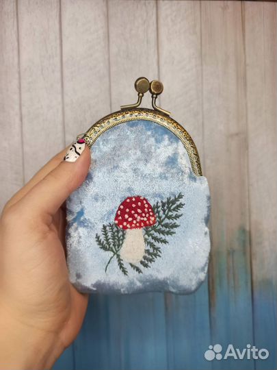 Кошельки и сумочки из бархата и вельвета