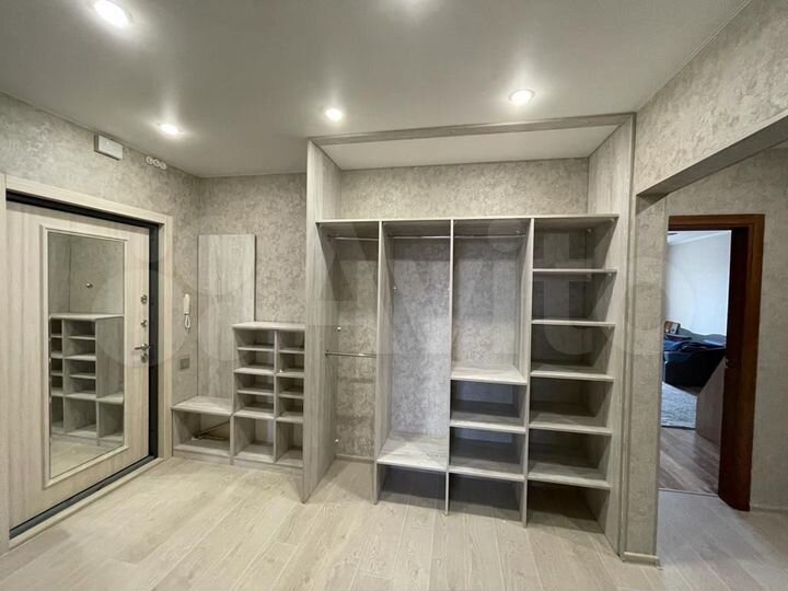 3-к. квартира, 81,6 м², 3/16 эт.