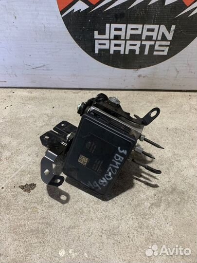 Блок управления тормозами/насос ABS Mazda Mazda3