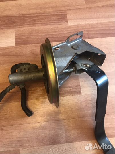 Педаль сцепления всборе лансер 9