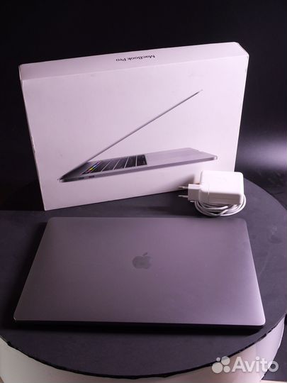 Macbook pro 15 2017 touch bar