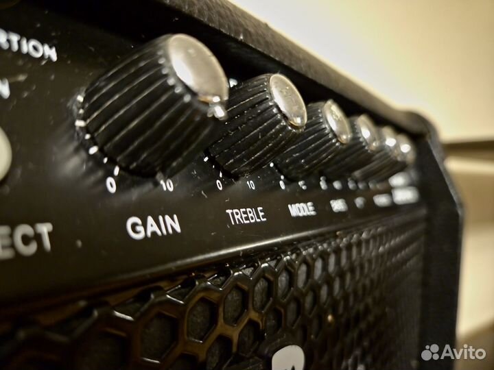 Комбоусилитель