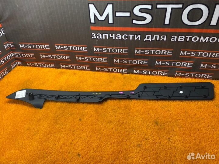 Накладка центральной консоли левая Audi A6 C6/4F