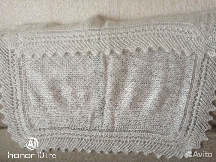 Пуховый платок шаль