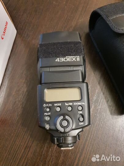 Вспышка Canon Speedlite 430EX II