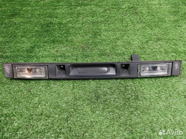 Кнопка багажника BMW X3 (E83) 2004