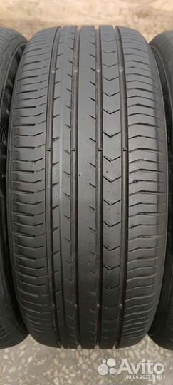 Continental ContiPremiumContact 5 215/55 R17 94V