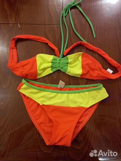 Купальник на девочку р. 30 (5-8 лет)