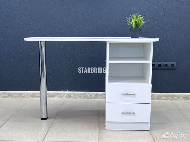 Стол для мастера маникюра