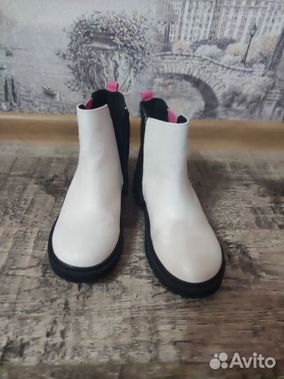 Ботинки для девочки 33 р