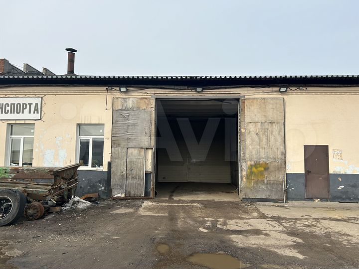 Склад, 1300 м²