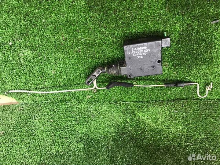 Замок багажника Audi A8 Quattro D2 ABZ 1998