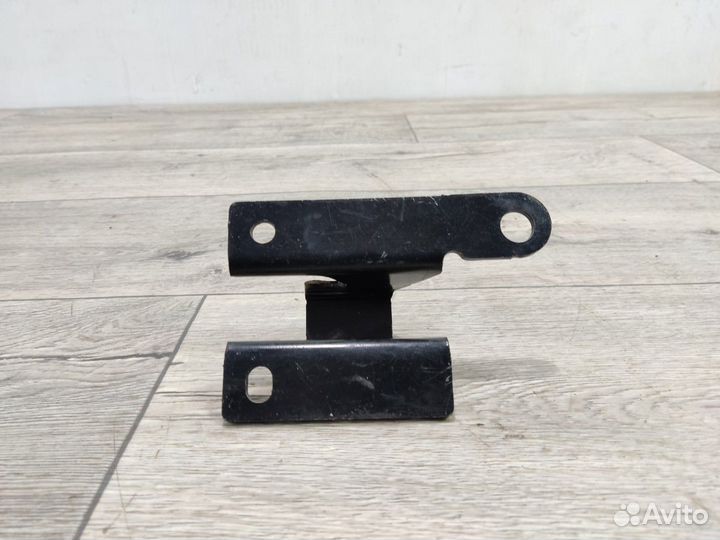 Кронштейн Сиденья заднего Renault