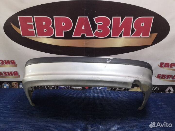 Бампер задний Toyota Avensis AT220 4A-FE 1999