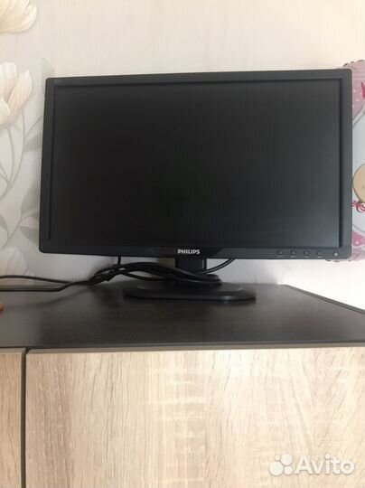 Монитор Philips