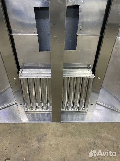 Зонт вытяжной островной 180х200