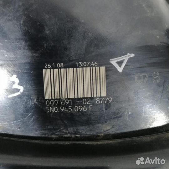 Фонарь задний наружный правый Tiguan 2007-2011