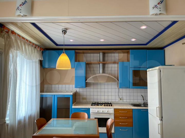 2-к. квартира, 52 м², 10/10 эт.