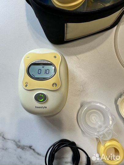Молокоотсос электрический Medela freestyle