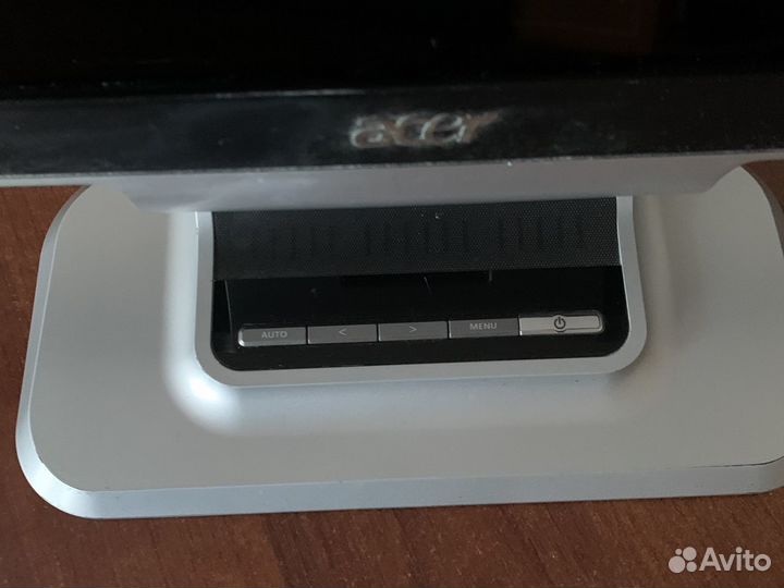 Монитор с системным блоком, клавиатура новая