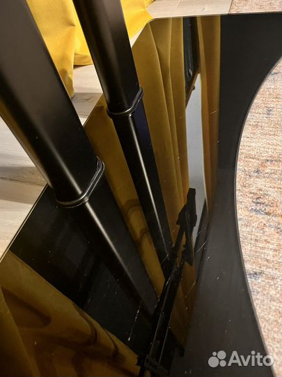 Кронштейн для телевизора напольный