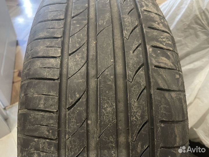 Tracmax X-Privilo TX3 255/55 R20 110W