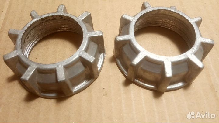 Новые гайки выхлопного патрубка Днепр