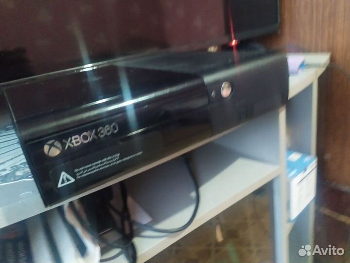 Игровая приставка xbox 360 e
