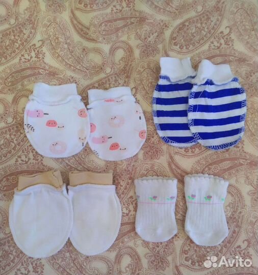 Чепчики, антицарапки, носочки