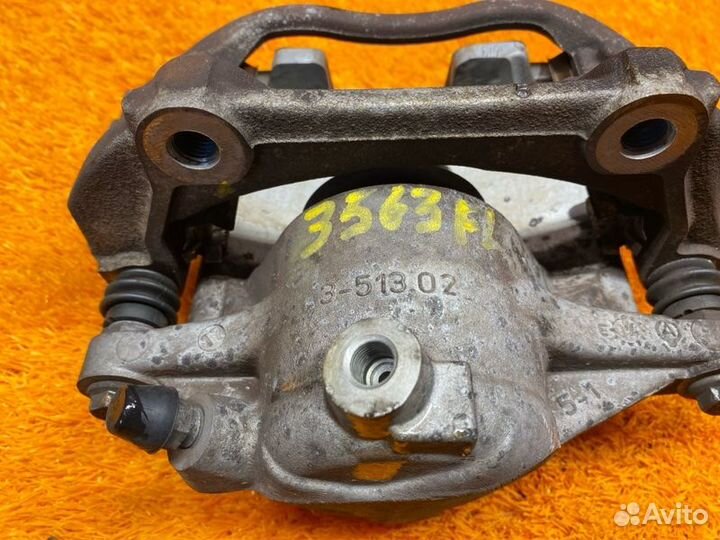 Суппорт передний левый Mercedes-Benz E-Class W211