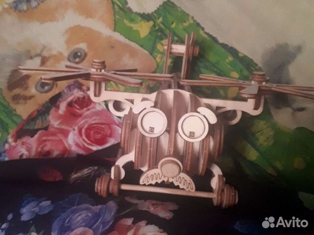 Коллекц.игрушка.якубович. из дерева