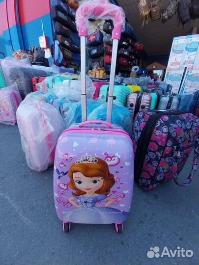 Детская чемодан пластика на калёси