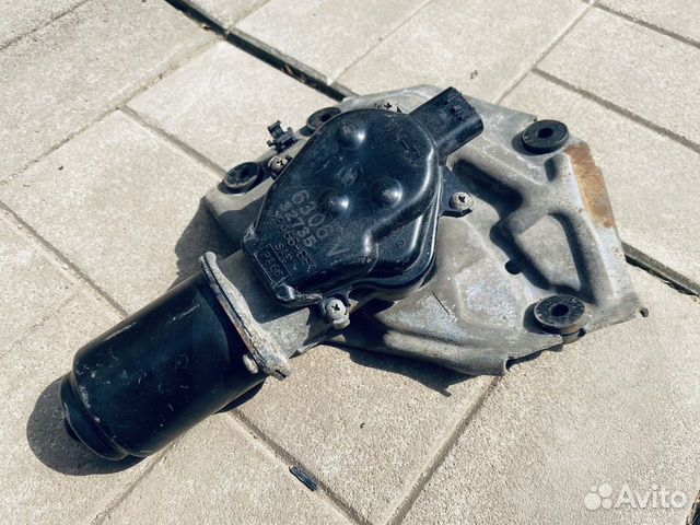 Моторчик трапеции стеклоочистителя Mitsu Lancer 9