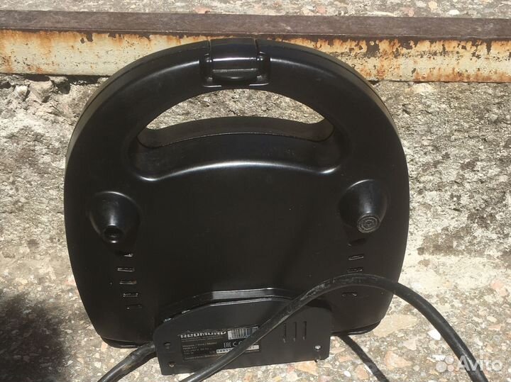 Вафельница Redmond бу