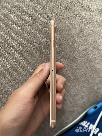 iPhone 8, 64 ГБ