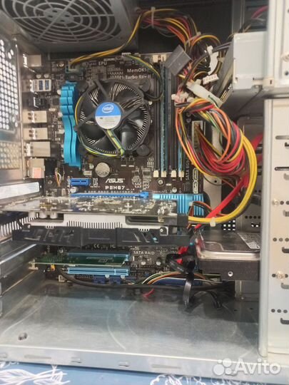 Intel Core i5 /DDR 3 8gb