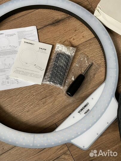 Осветитель YongNuo YN-308 5500 Кв