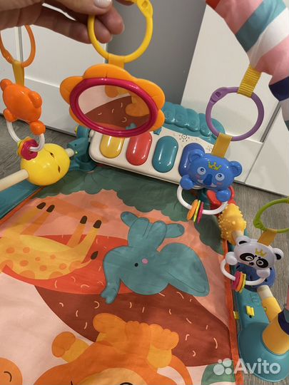 Развивающий коврик с пианино