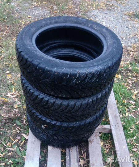 Sava Eskimo Stud 185/60 R15 88T