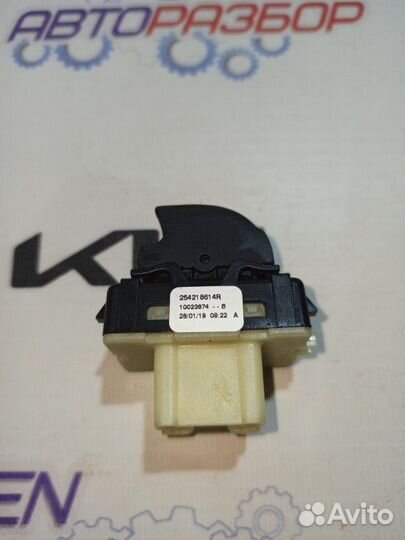 Кнопка стеклоподъемника задняя правая Renault