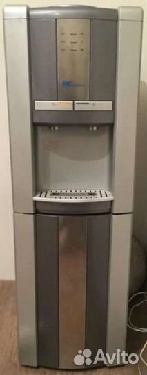 Кулер для воды напольный