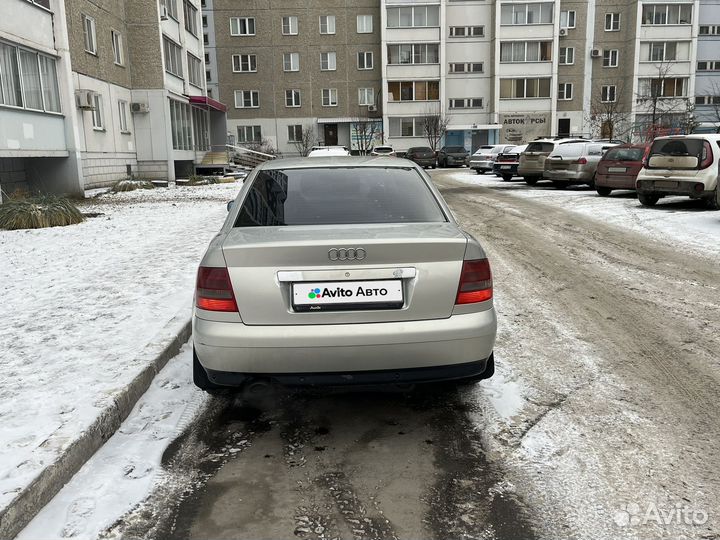 Audi A4 1.8 МТ, 1999, 269 250 км